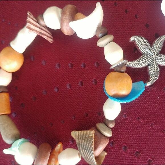 2 Surprise Beach shell 🐚 bracelet - Picture 8 of 8
